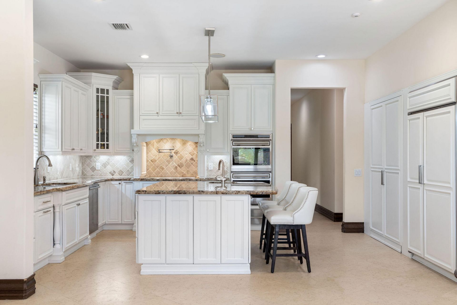 4052 E Ridgeview Drive, Davie, FL 33330 Photo