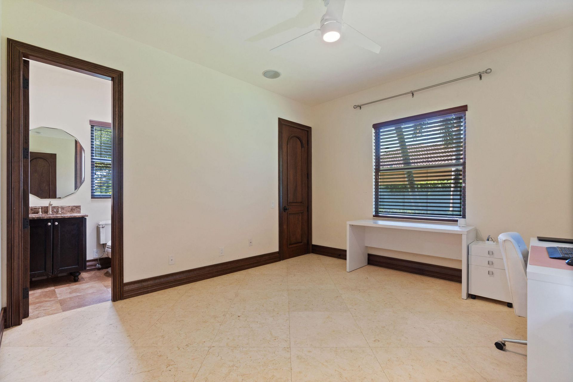 4052 E Ridgeview Drive, Davie, FL 33330 Photo