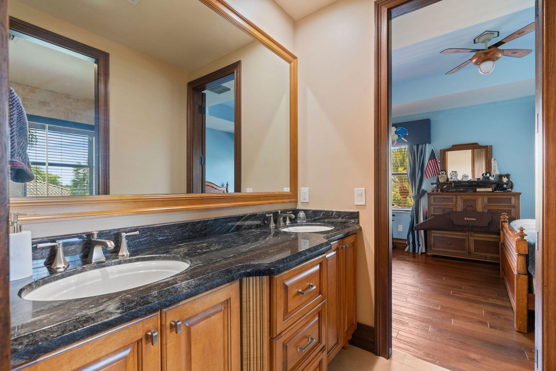 4052 E Ridgeview Drive, Davie, FL 33330 Photo