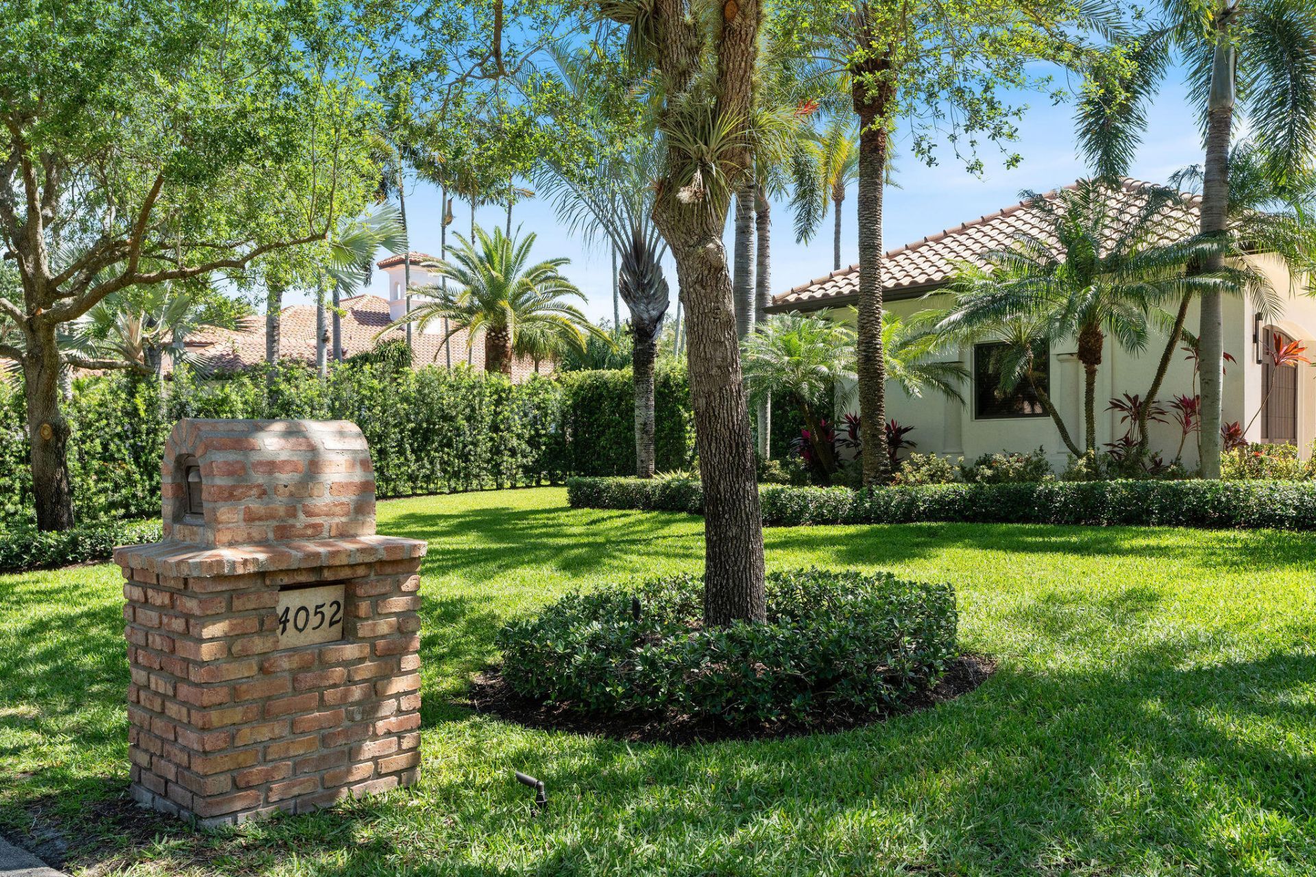 4052 E Ridgeview Drive, Davie, FL 33330 Photo