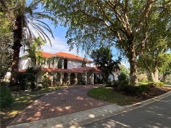71 Bay Colony Drive, Fort Lauderdale, FL 33308