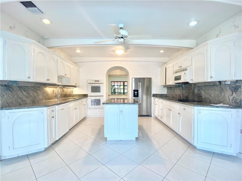 71 Bay Colony Drive, Fort Lauderdale, FL 33308 Photo