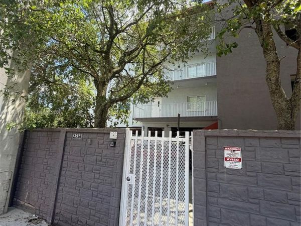 2536 NW 24th St , Unit 3F, Miami, FL 33142