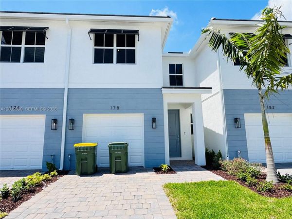 178 NE 14th Avenue , Homestead, FL 33033