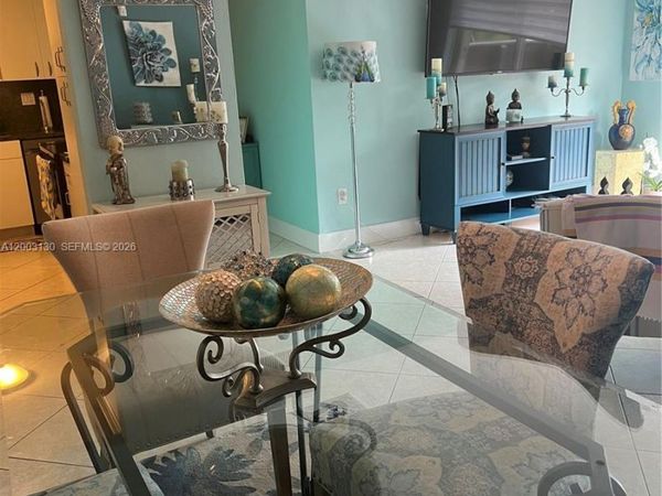 8335 SW 72nd Ave, Unit 212D, Miami, FL 33143