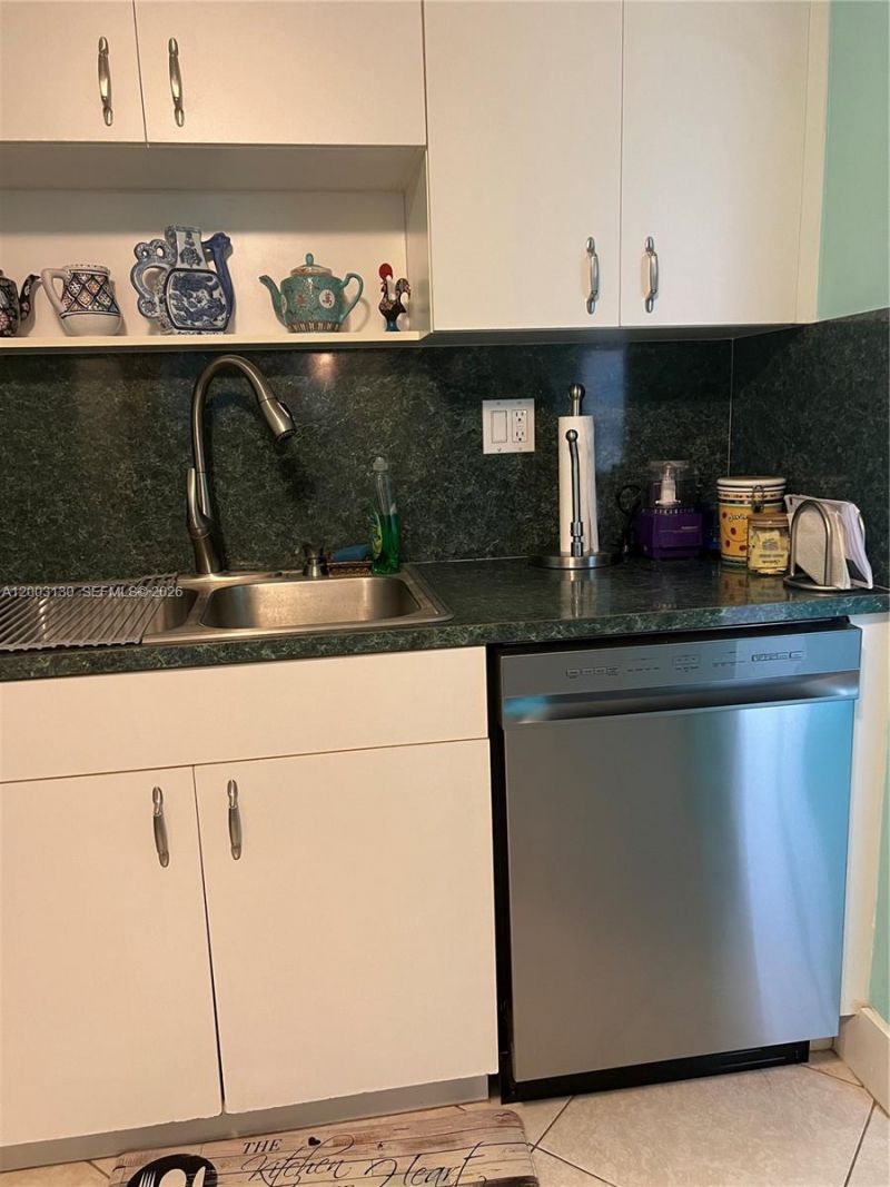 8335 SW 72nd Ave, Unit 212D, Miami, FL 33143 Photo