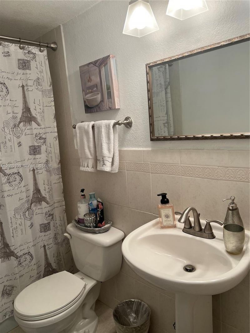 8335 SW 72nd Ave, Unit 212D, Miami, FL 33143 Photo