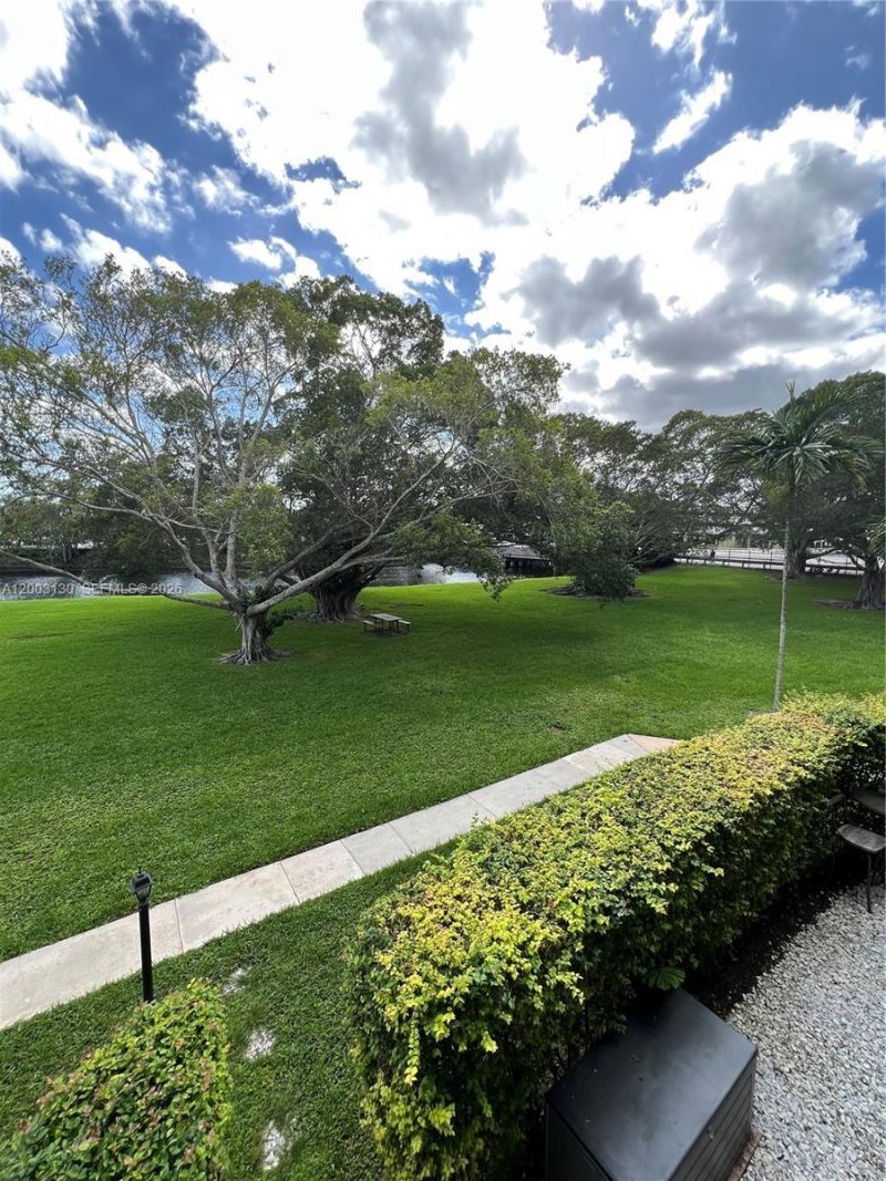 8335 SW 72nd Ave , Unit 212D, Miami, FL 33143 Photo