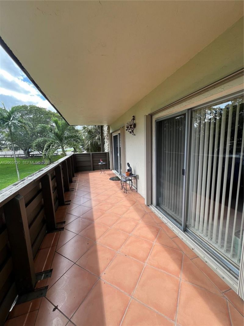 8335 SW 72nd Ave , Unit 212D, Miami, FL 33143 Photo
