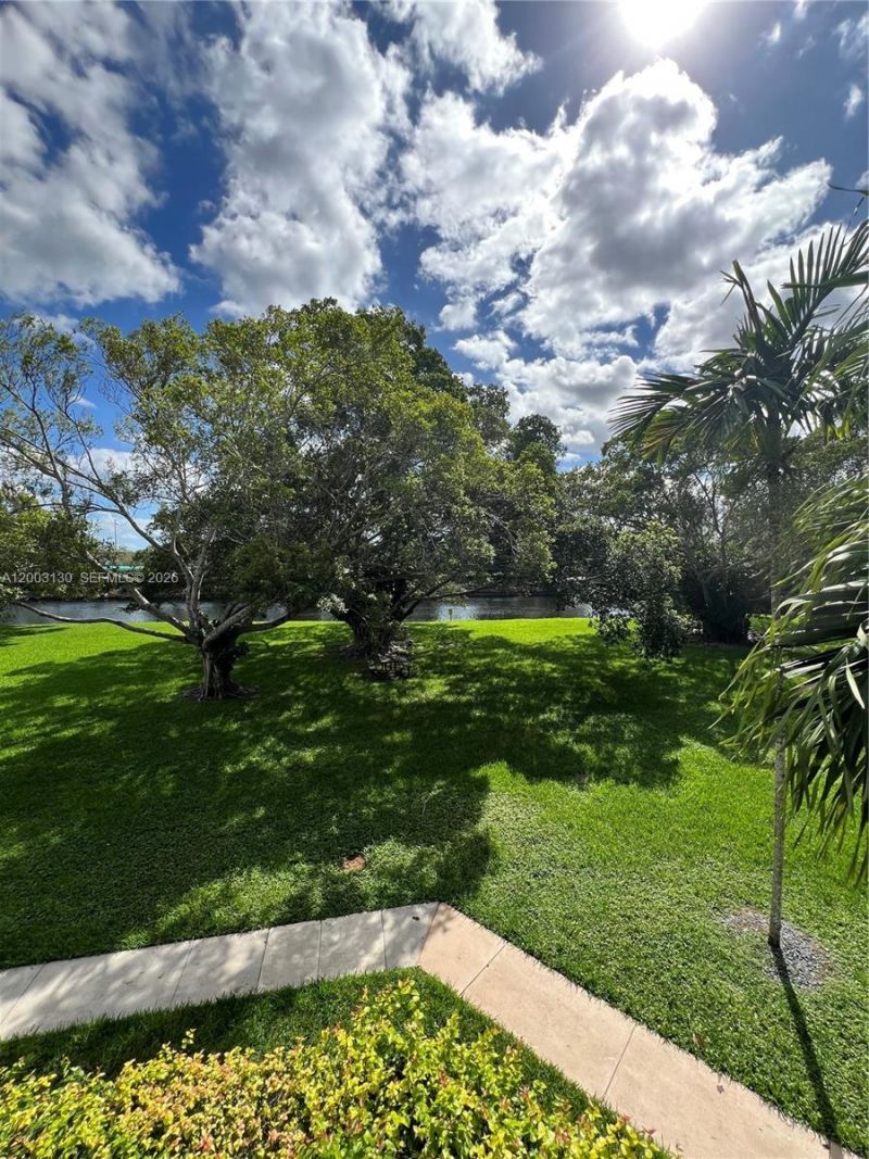 8335 SW 72nd Ave , Unit 212D, Miami, FL 33143 Photo