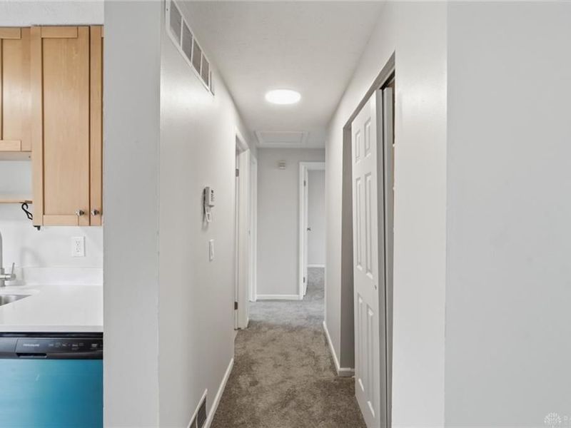 10380 Hawkhurst Drive, Colerain Township, OH 45231 Photo 18