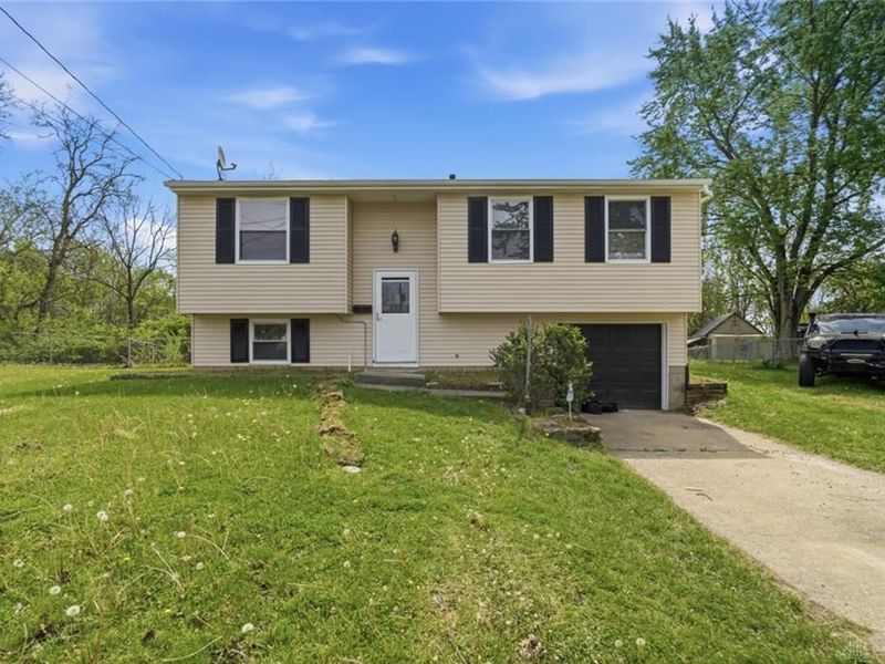 10380 Hawkhurst Drive, Colerain Township, OH 45231 Photo 2