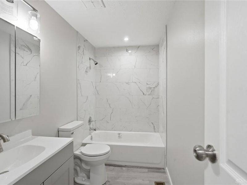 10380 Hawkhurst Drive, Colerain Township, OH 45231 Photo 26