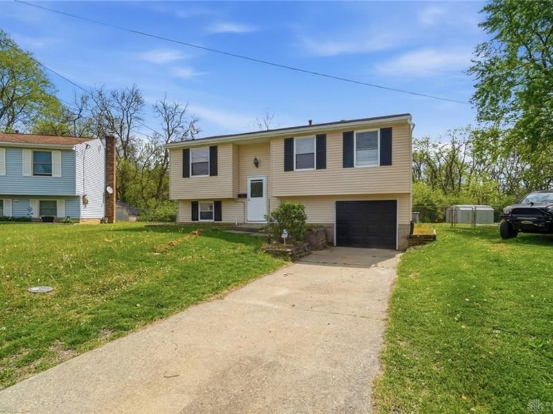 10380 Hawkhurst Drive, Colerain Township, OH 45231 Photo 4