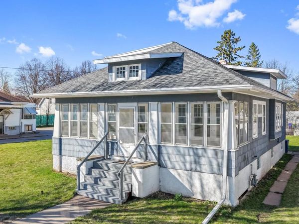 802 9TH STREET, Green Bay, WI 54304