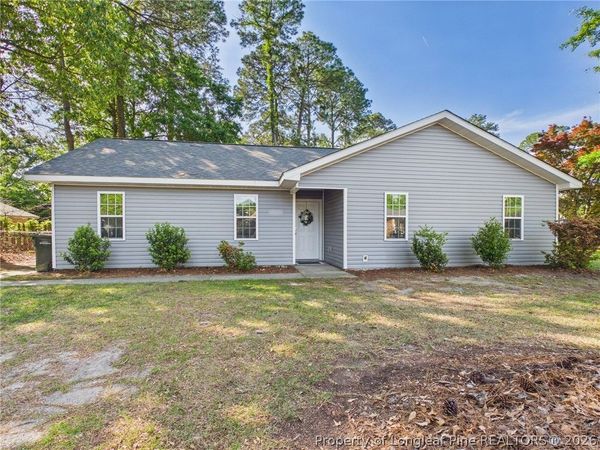 5805 Valhalla Court , Fayetteville, NC 28304