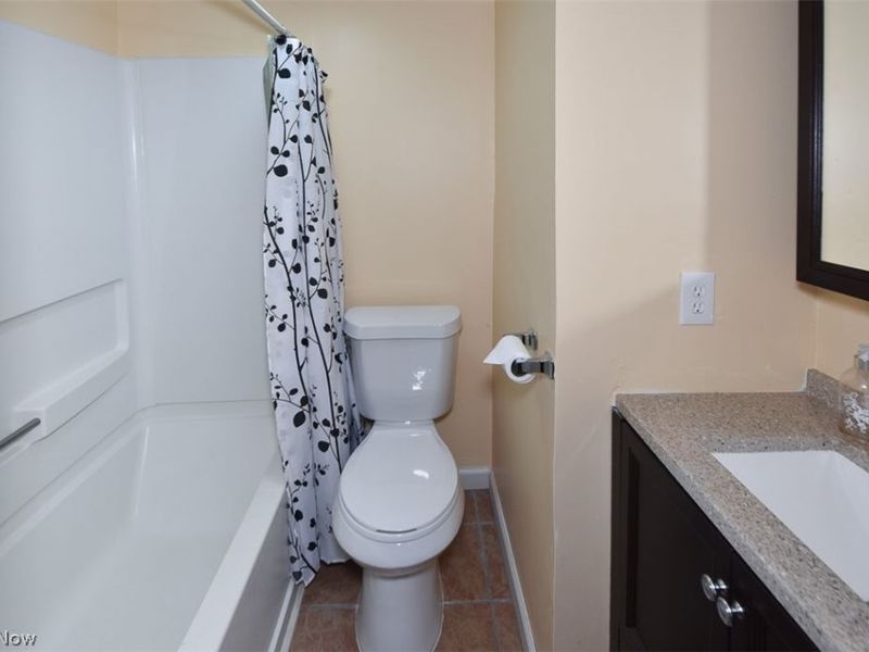 2929 Commonwealth Drive, Parma, OH 44134 Photo 40