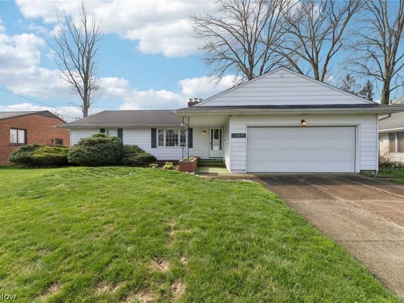 229 Vassar Avenue, Elyria, OH 44035 Photo 1
