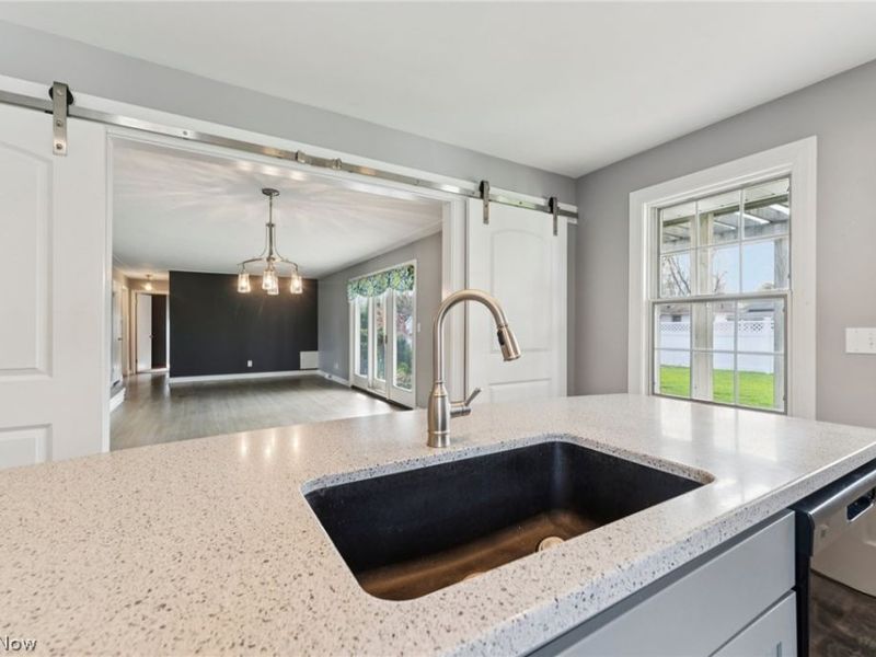 229 Vassar Avenue, Elyria, OH 44035 Photo 13