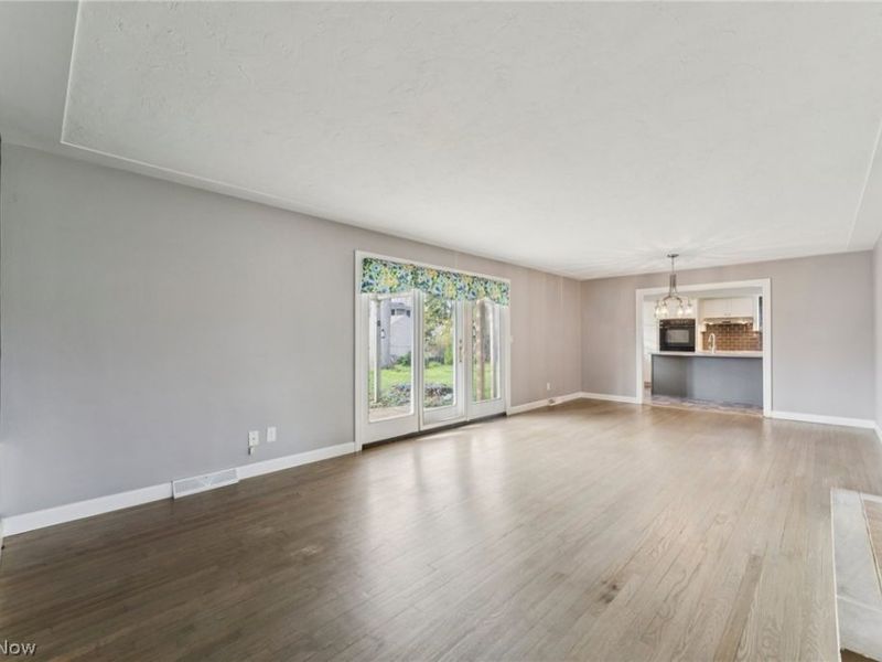 229 Vassar Avenue, Elyria, OH 44035 Photo 6