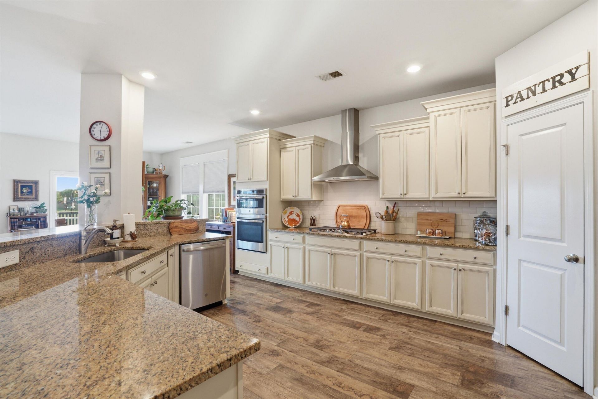 205 Witch Hazel Street Photo 12