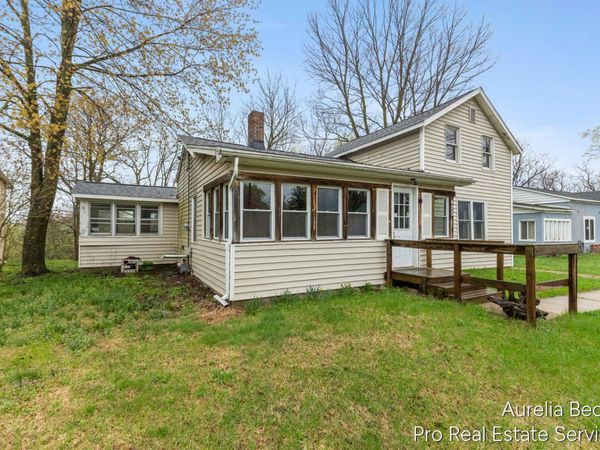 425 S Cedar Street, Allegan, MI 49010