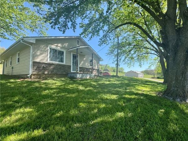 135 SE Mount Zion Road, St Joseph, MO 64504