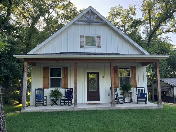 89 Enchanted Lane, Linn Valley, KS 66040