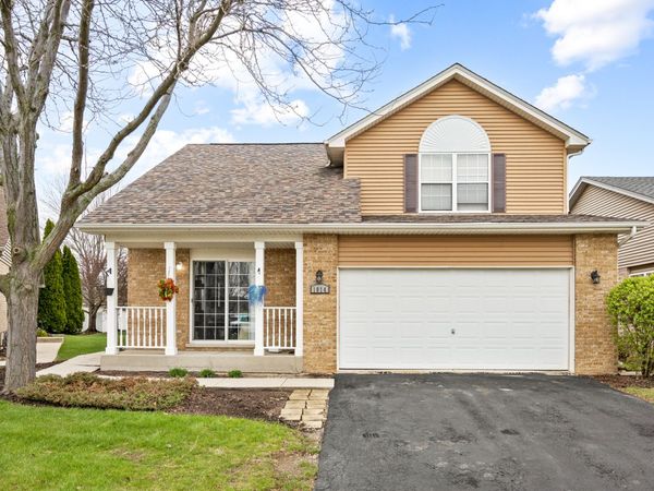 1014 Edinburgh Court, Joliet, IL 60431