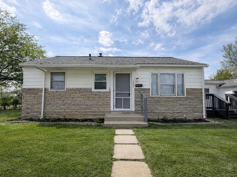 3401 Walmar Drive , Columbus, OH 43224 Photo 2