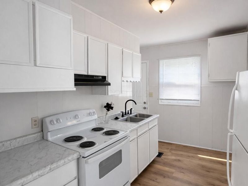 3401 Walmar Drive , Columbus, OH 43224 Photo 4