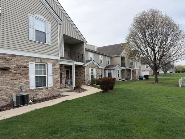 1134 N Sunnyslope DRIVE, Unit 104, Mount Pleasant, WI 53406