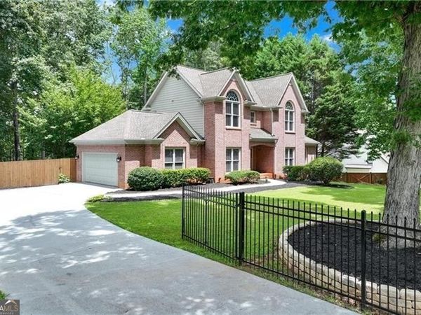 5918 Nachoochee Trail, Flowery Branch, GA 30542