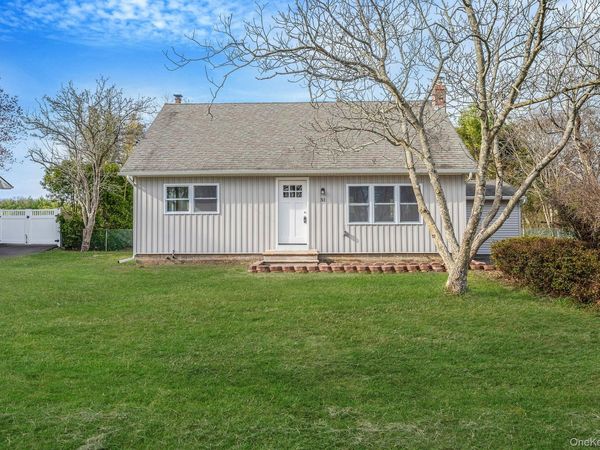 33 Harts Road , East Moriches, NY 11940