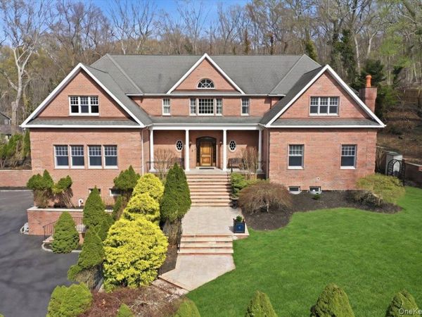 60 Harbor Road , Head Of The Harbor, NY 11780