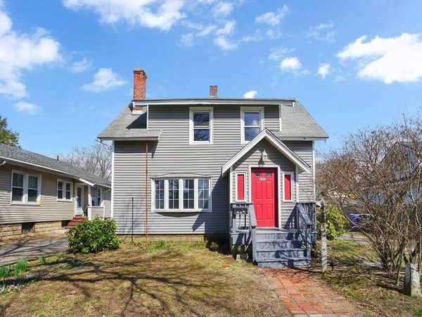 157 Penrose St, Springfield, MA 01109