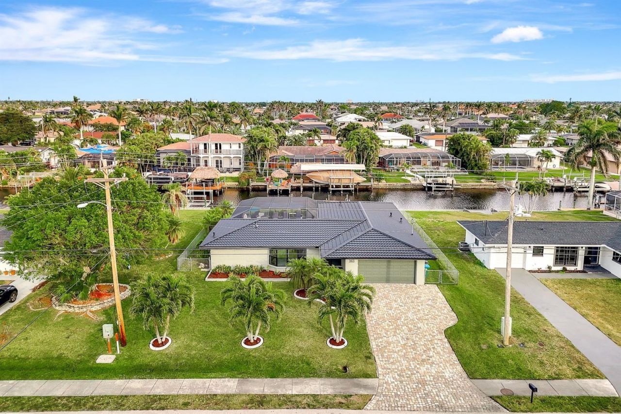 5103 Pelican Boulevard, Cape Coral, FL 33914 Photo