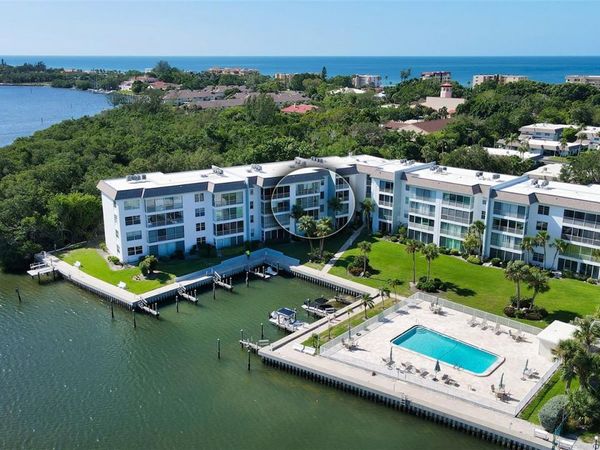 600 SUTTON PLACE, Unit B302, LONGBOAT KEY, FL 34228