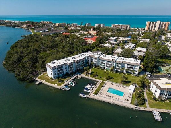 600 SUTTON PLACE, Unit B302, LONGBOAT KEY, FL 34228