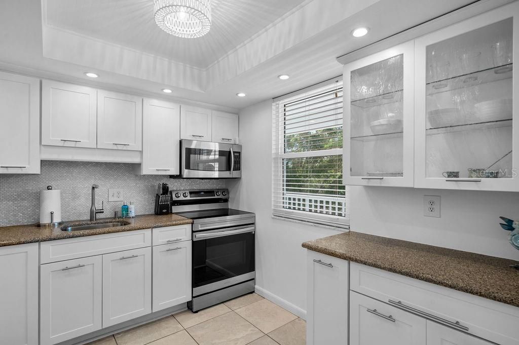 600 Sutton Place, Unit B302, Longboat Key, FL 34228 Photo