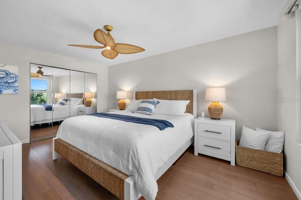 600 Sutton Place, Unit B302, Longboat Key, FL 34228 Photo