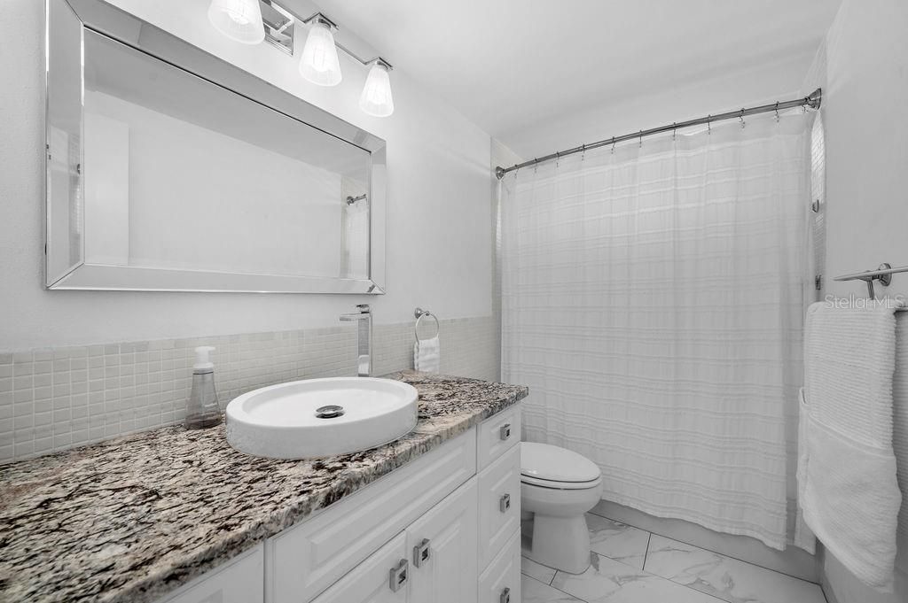 600 Sutton Place, Unit B302, Longboat Key, FL 34228 Photo