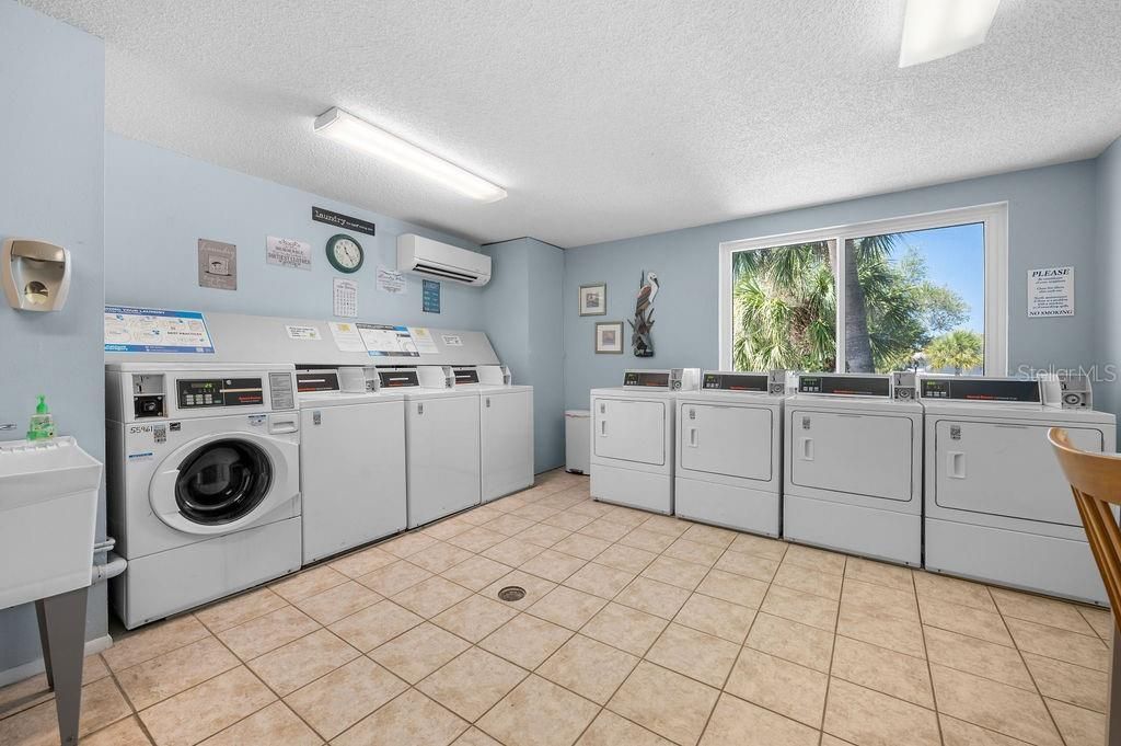 600 Sutton Place, Unit B302, Longboat Key, FL 34228 Photo