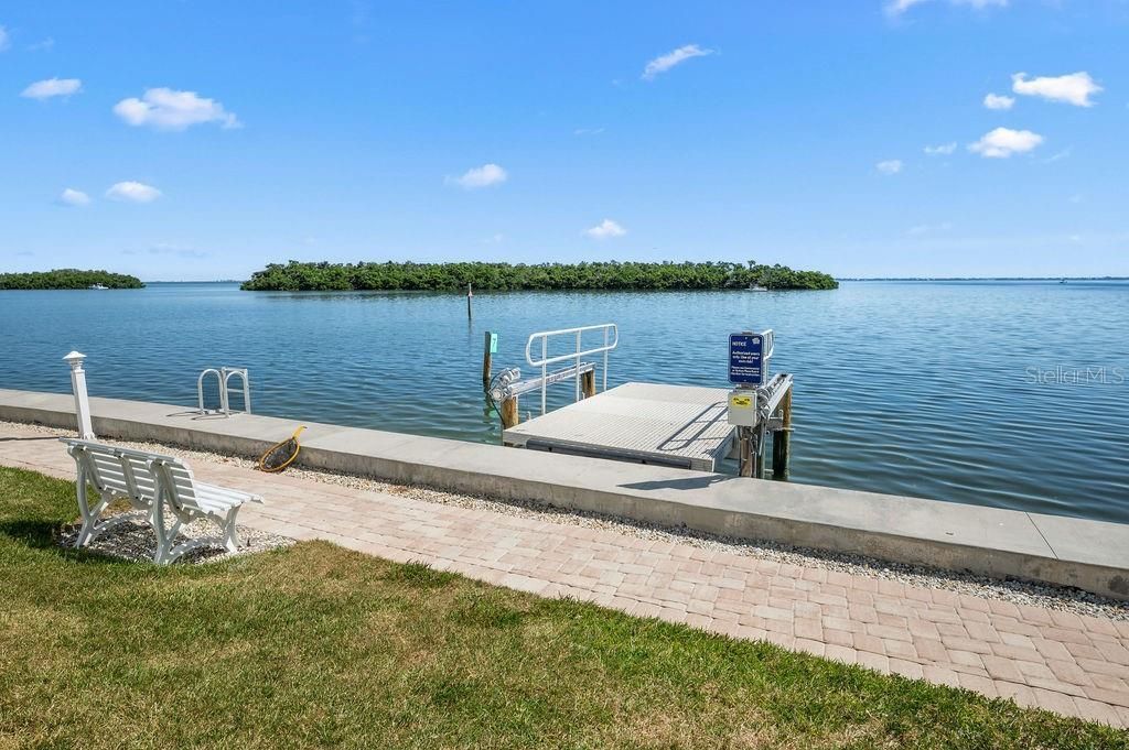 600 Sutton Place, Unit B302, Longboat Key, FL 34228 Photo