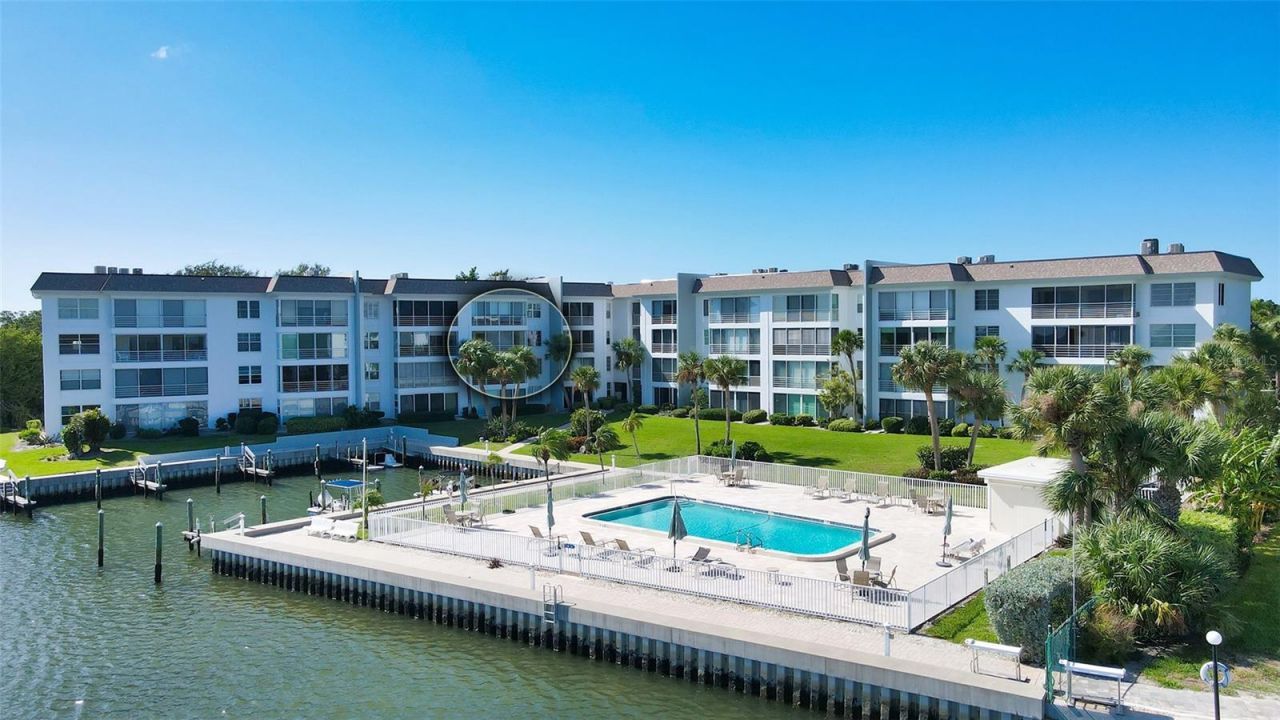 600 Sutton Place, Unit B302, Longboat Key, FL 34228 Photo