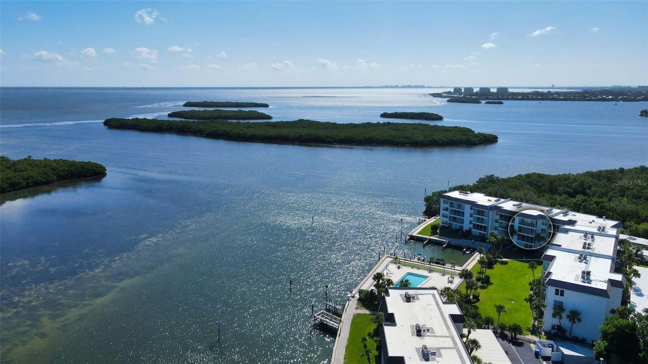 600 Sutton Place, Unit B302, Longboat Key, FL 34228 Photo