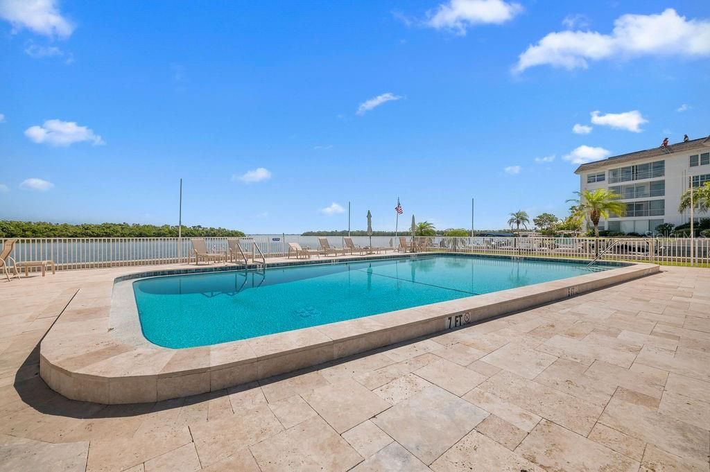 600 Sutton Place, Unit B302, Longboat Key, FL 34228 Photo