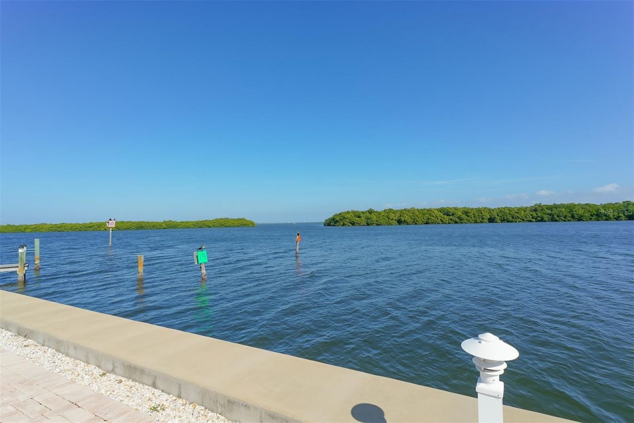 600 Sutton Place, Unit B302, Longboat Key, FL 34228 Photo