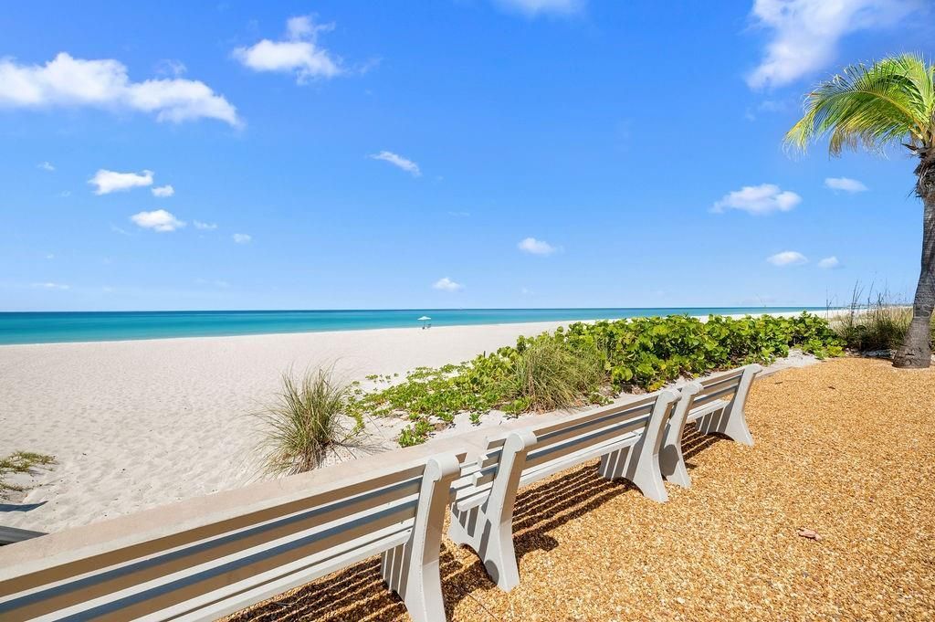 600 Sutton Place, Unit B302, Longboat Key, FL 34228 Photo
