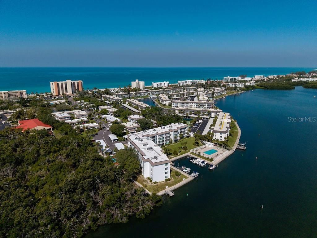 600 Sutton Place, Unit B302, Longboat Key, FL 34228 Photo